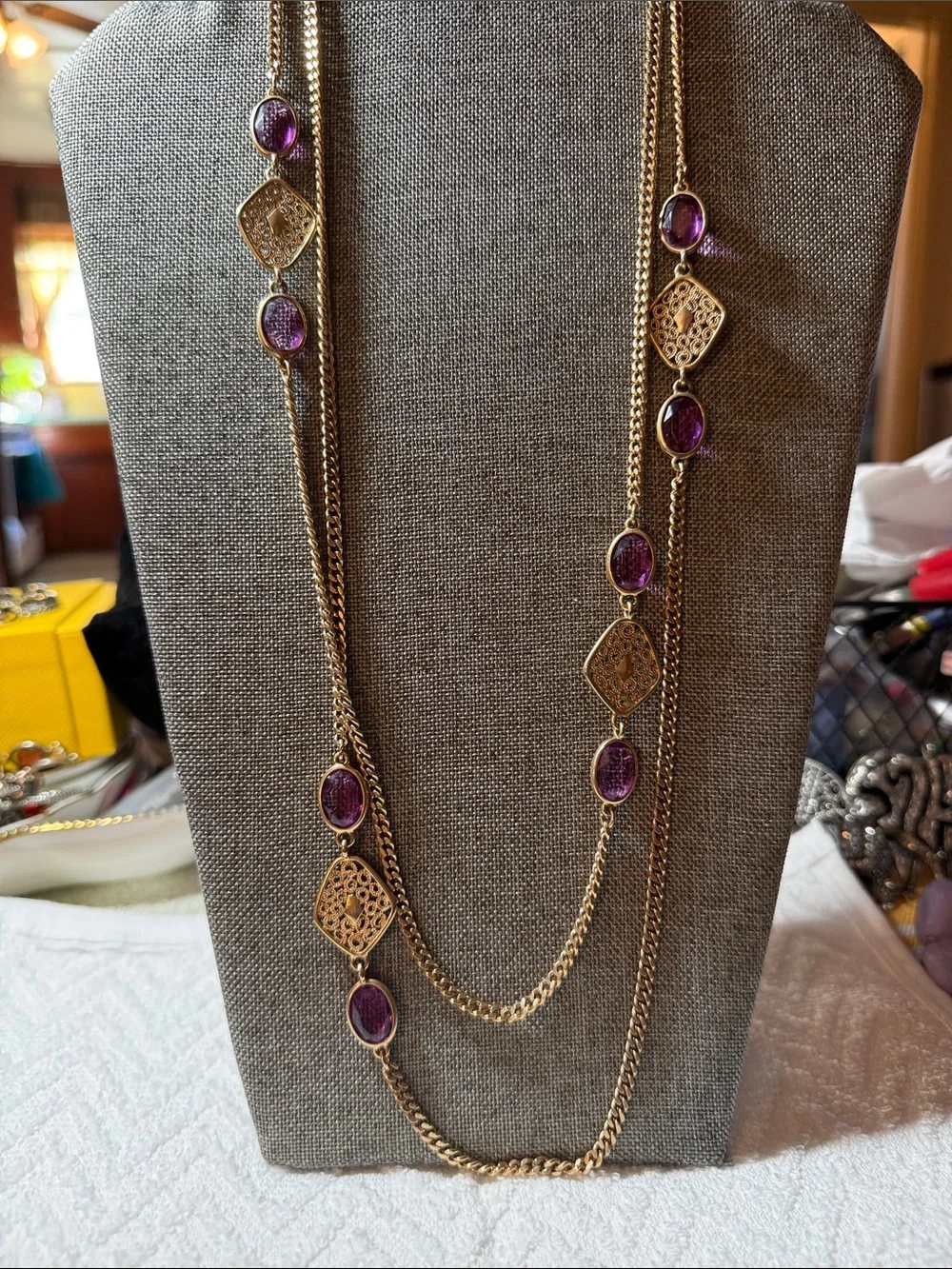 Sarah Coventry Gold-Tone Necklace with Purple Oval Rhinestones